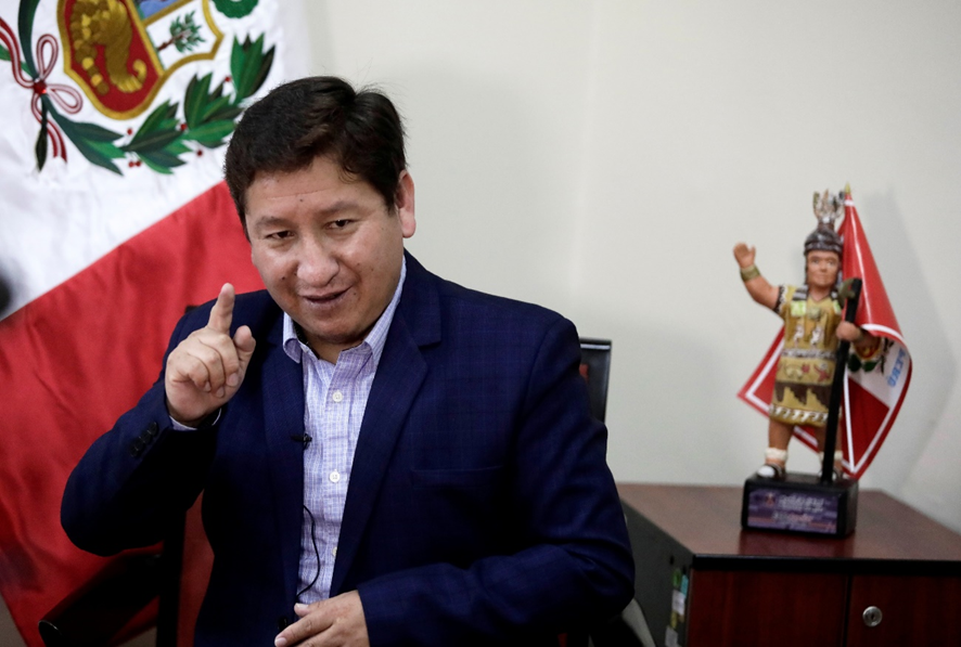 Guido Bellido y Roberto Sánchez acusados de corrupción por tráfico de influencias y negociación incompatible en perjuicio del Estado